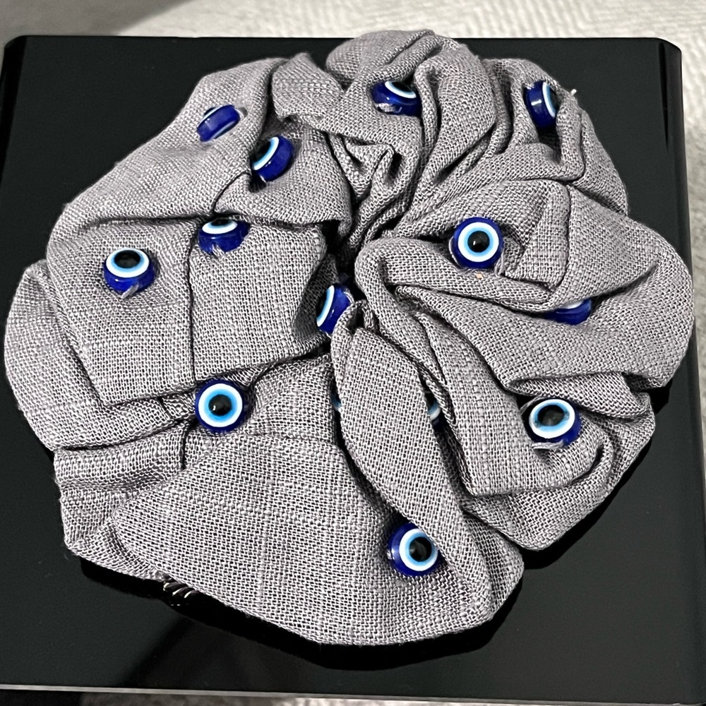 LELE SADOUGHI NWT AUTHENTIC EVIL đź§żEYE OVERSIZED WOVEN LINEN -BLEND SCRUNCHIE - Picture 7 of 11